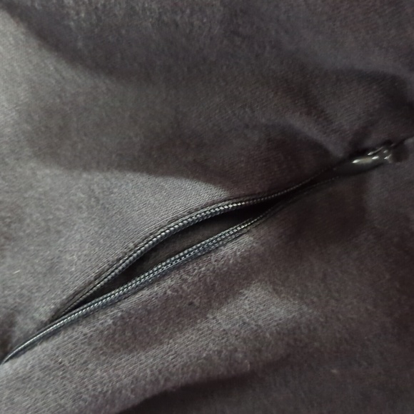 Under Armour Hoodie - Picture 7 of 7